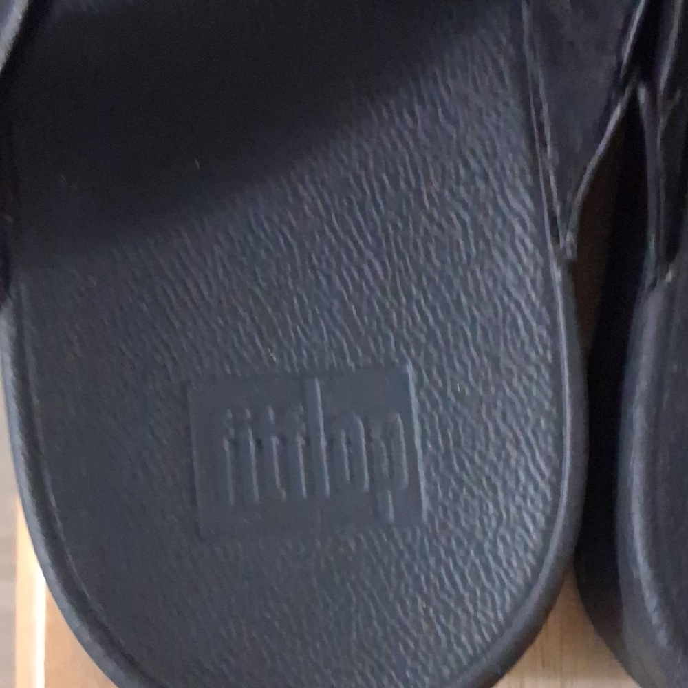 Fitflop Black Thong Sandals - Picture 6 of 8